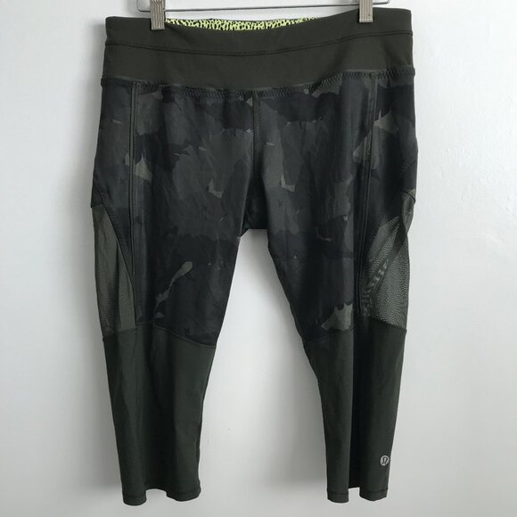 LULULEMON TRAINING TOUGH LEGGING PANT GREEN CAMO WOMENS 10 - Picture 2 of 15